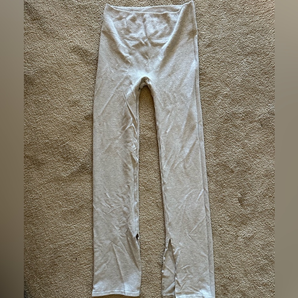 Light grey Fabletics seamless pants